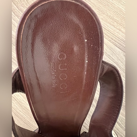 GUCCI ankle strap leather heels shoes. Color brown. Size 7 - Picture 4 of 9